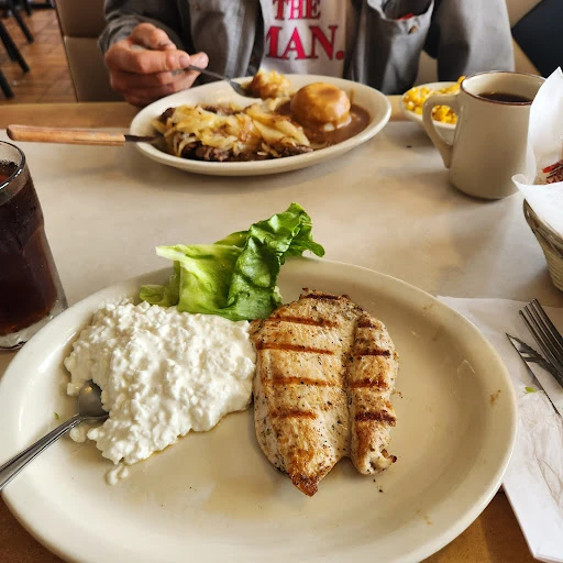 Leo's Country Oven